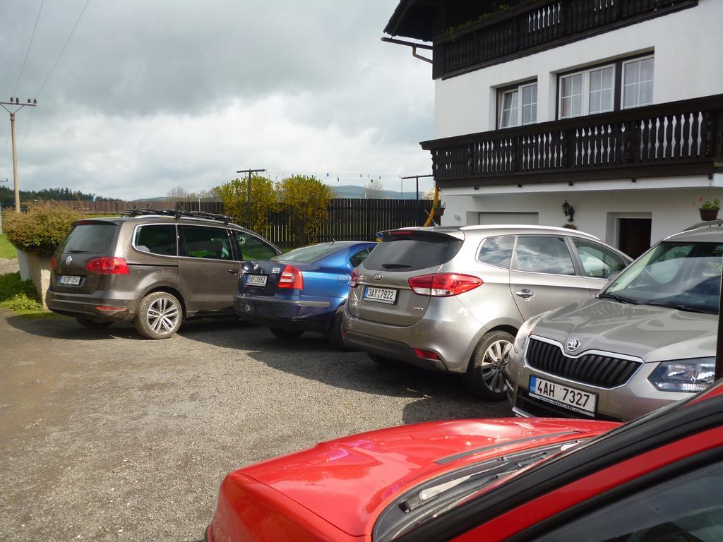Pension Pugner Vysoké nad Jizerou Buitenkant foto